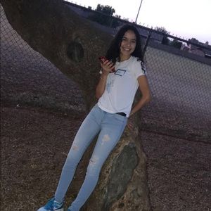 Meet your Posher, Karive